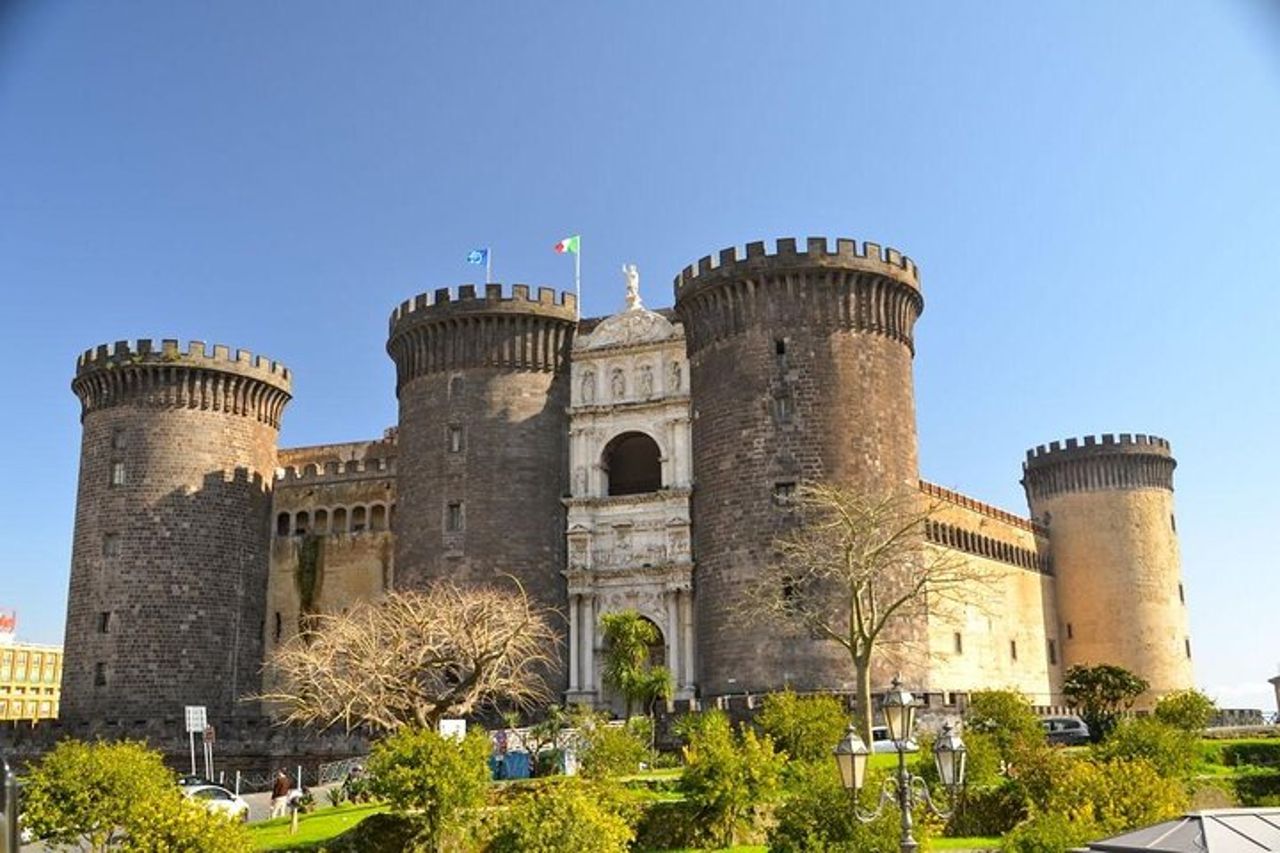 Gita di un giorno da Napoli: Reggia di Caserta e Napoli - tour privato — 5