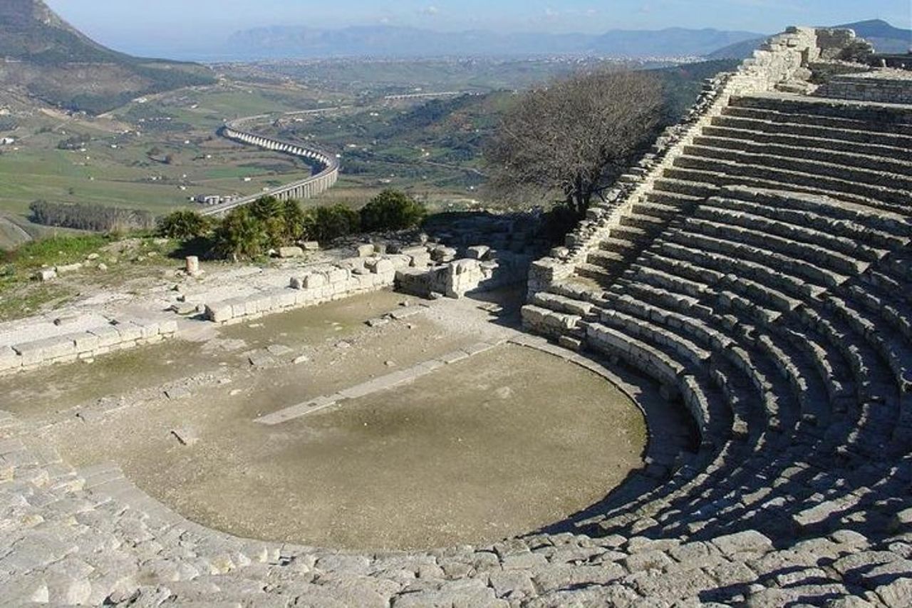 Tour da Palermo verso Segesta, Erice, saline di Trapani — 3