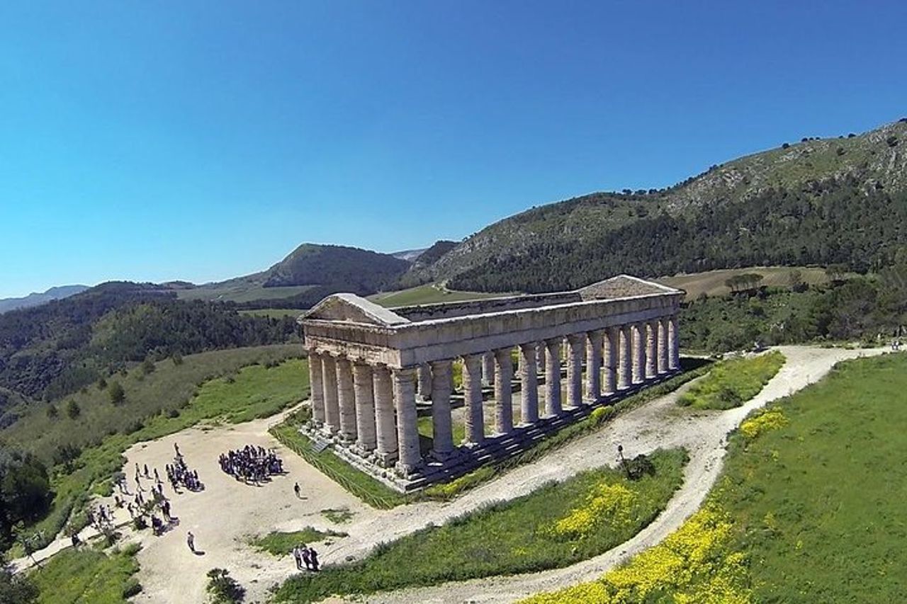 Tour da Palermo verso Segesta, Erice, saline di Trapani — 2