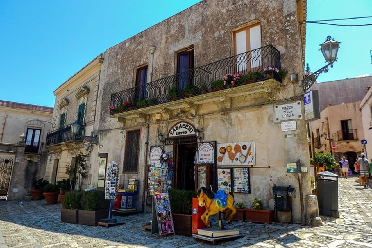 Tour da Palermo verso Segesta, Erice, saline di Trapani — 4