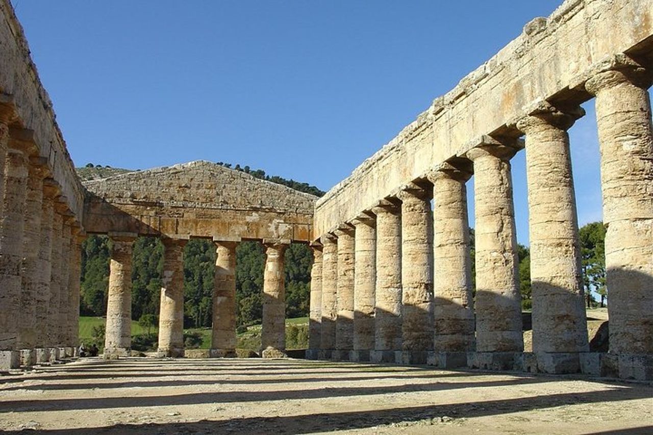 Segesta, Erice, Saline di Marsala e Isola Mozia da Palermo, Tour Privato — 5
