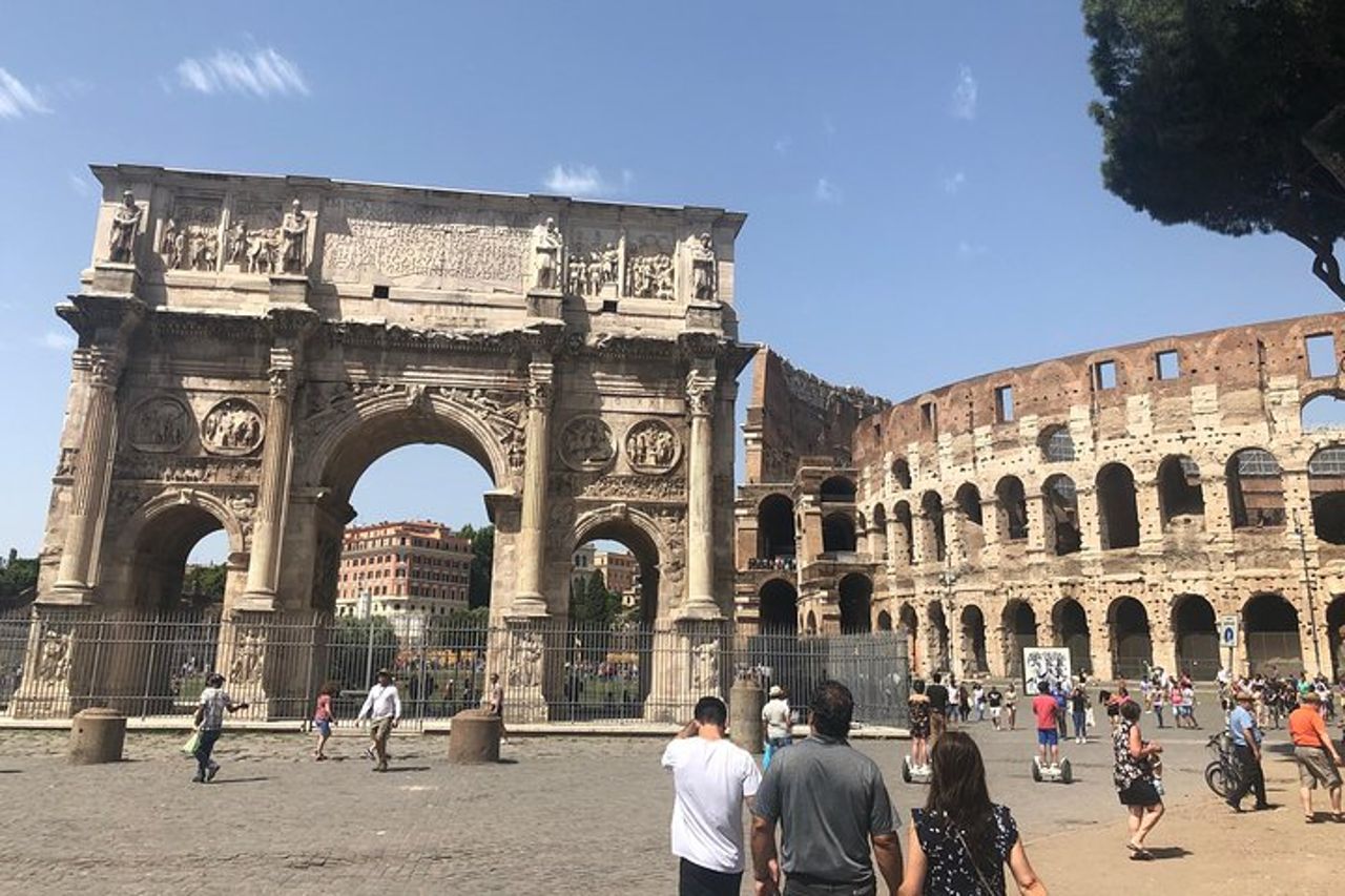 2 giorni: Colosseo, Musei Vaticani, Catacombe e Tour Privati Highlights di Tivoli — 2
