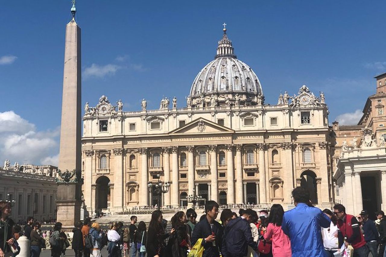 2 giorni: Colosseo, Musei Vaticani, Catacombe e Tour Privati Highlights di Tivoli — 9