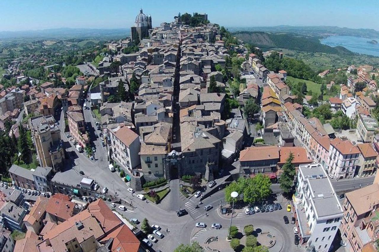 Tour privato di un'intera giornata a Bolsena e Montefiascone da Roma — 3