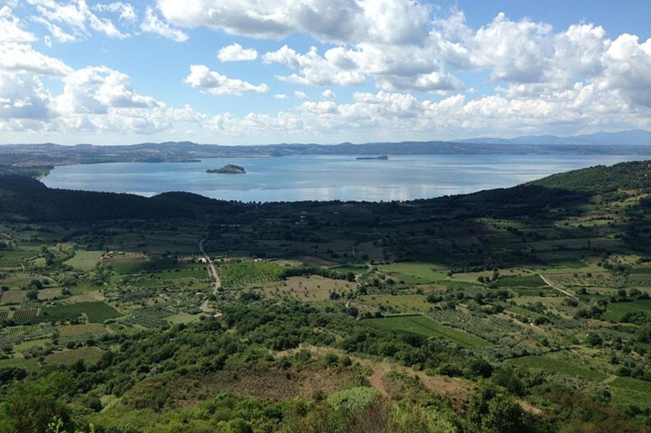 Tour privato di un'intera giornata a Bolsena e Montefiascone da Roma