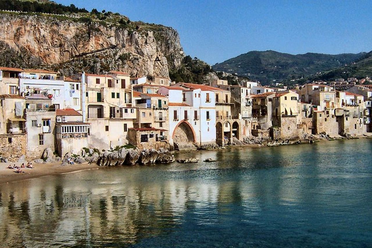 Transfer Privato dall'Aeroporto di Palermo al Tuo Hotel a Cefalù — 3