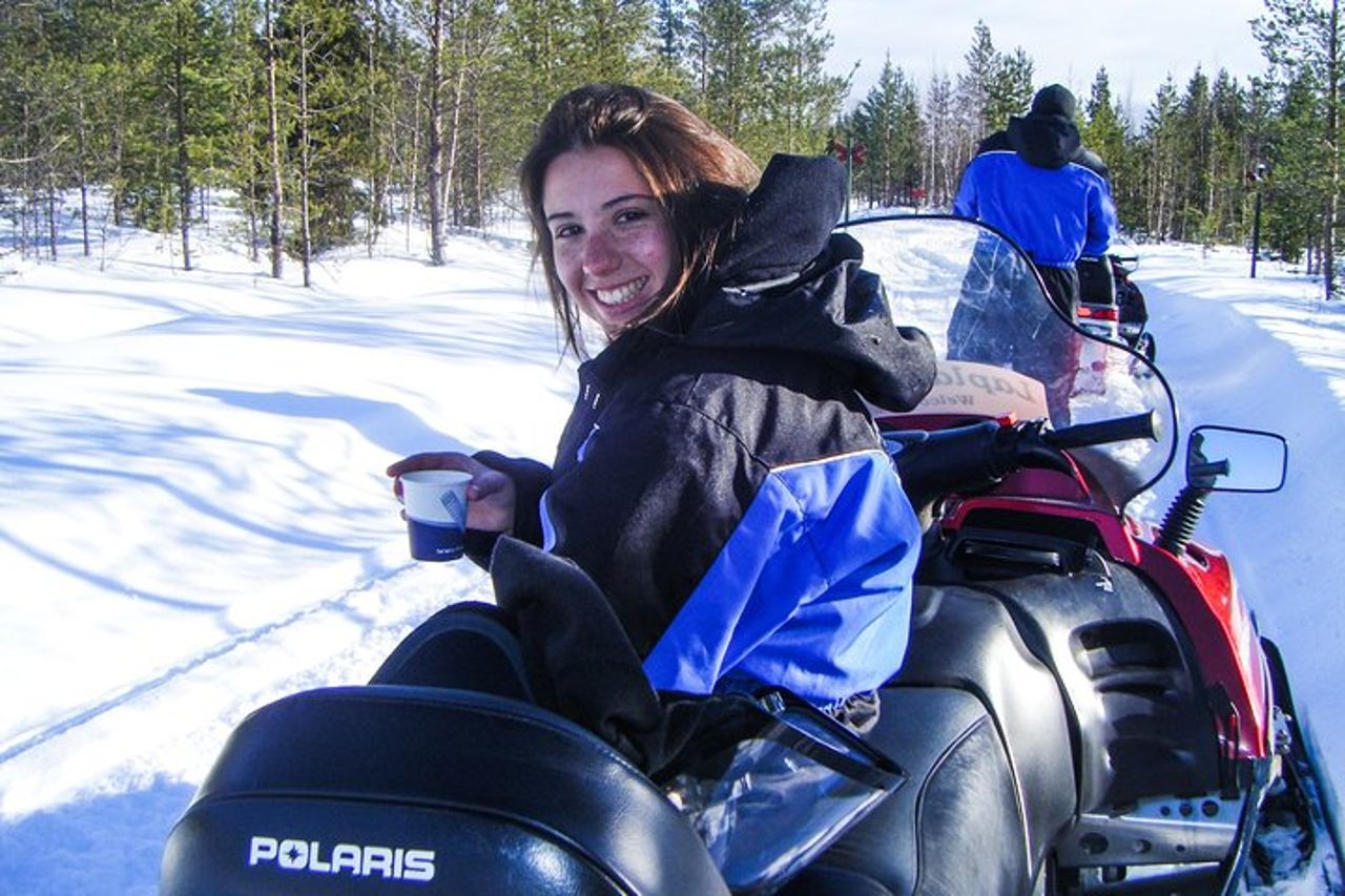 Safari in motoslitta nella foresta — 8