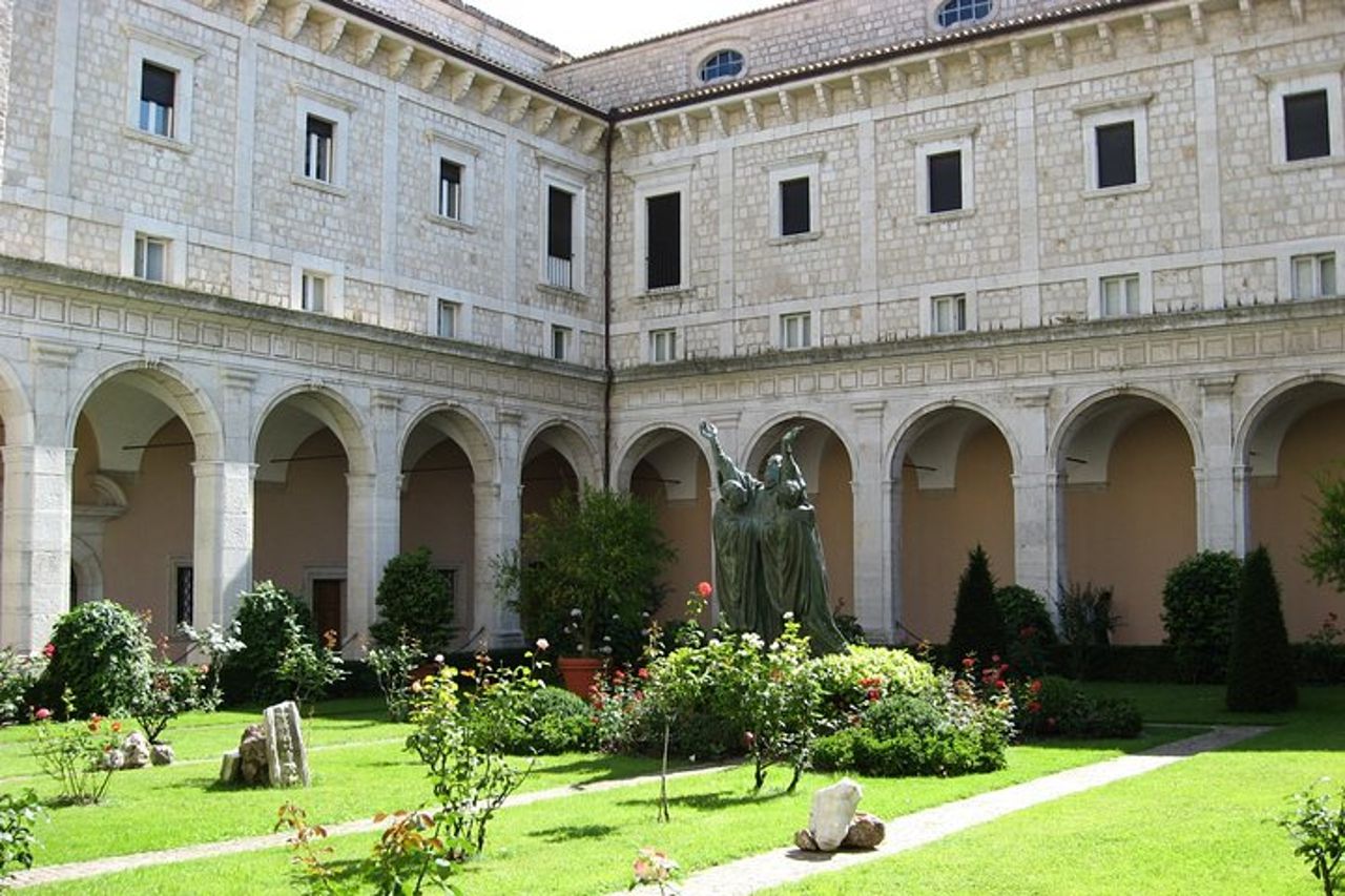 Battaglia di Montecassino Intera giornata dal porto crocieristico di Civitavecchia — 5