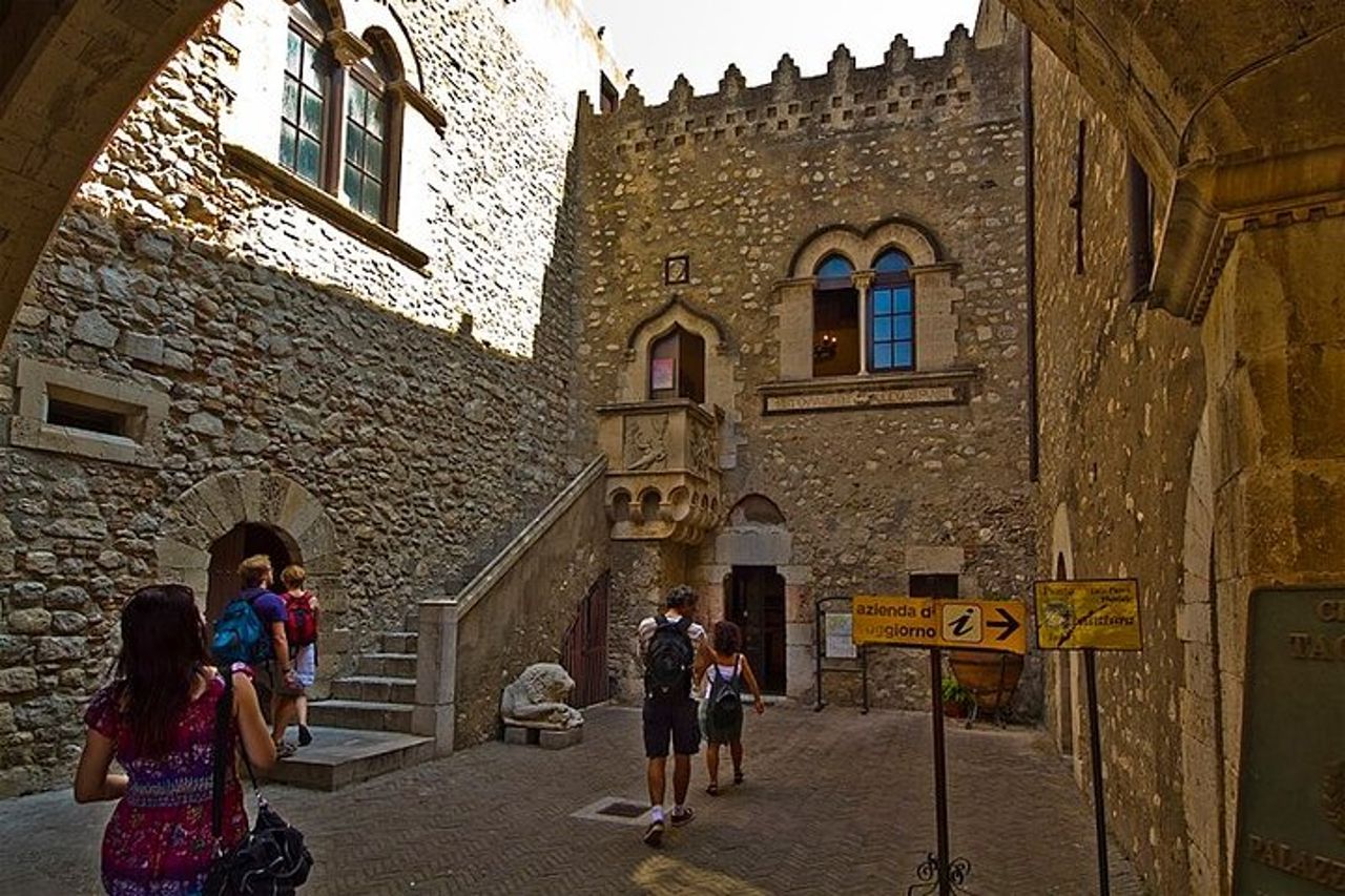 Taormina e Castelmola visita privata e guidata con Arancino — 9