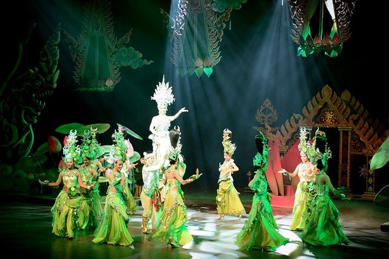 Biglietto salta fila per lo spettacolo del cabaret del Colosseo – Pattaya — 4