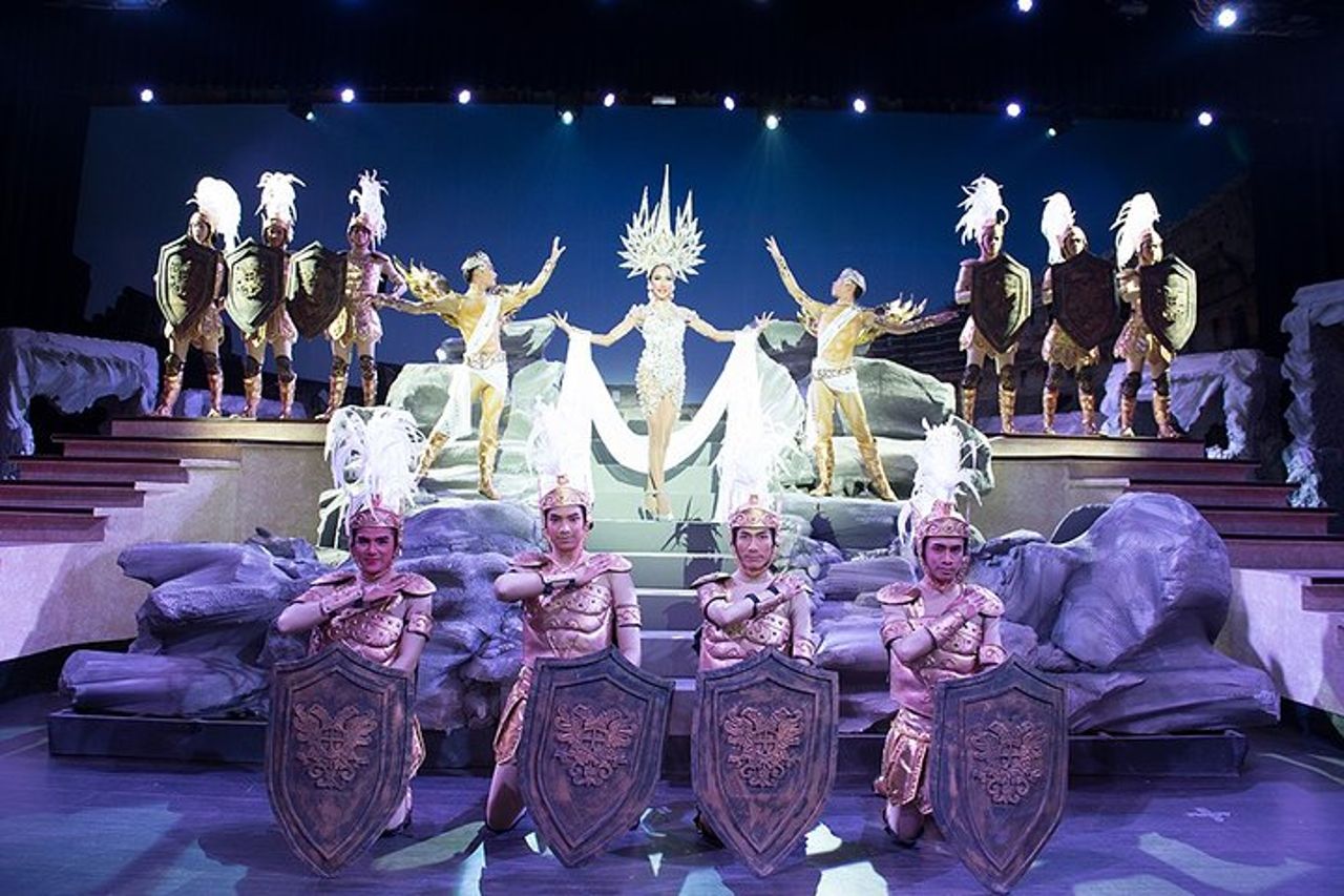 Biglietto salta fila per lo spettacolo del cabaret del Colosseo – Pattaya