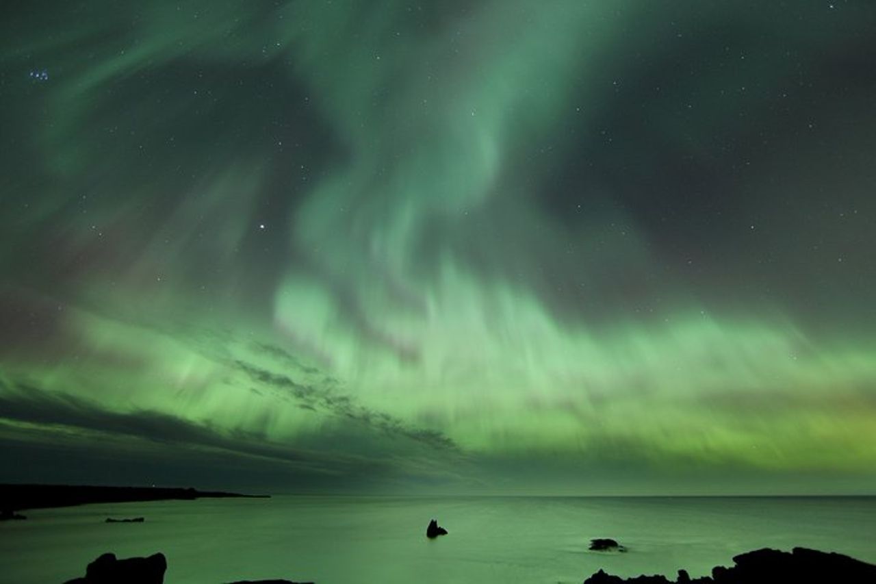 Tour guidato per piccoli gruppi dell'aurora boreale da Reykjavik — 6