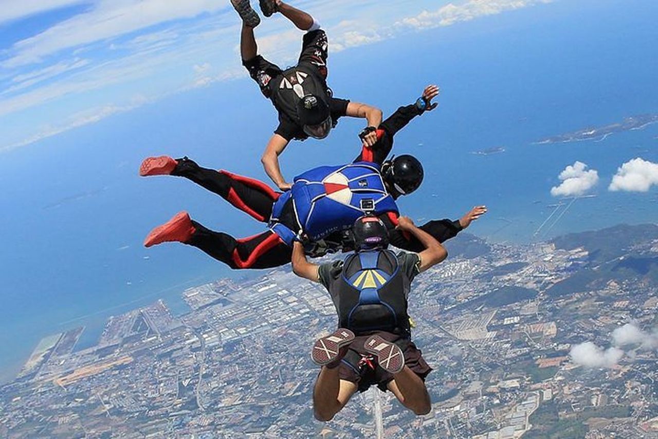 Drop Zone: Thai Sky Adventures Pattaya con trasferimento di ritorno — 4