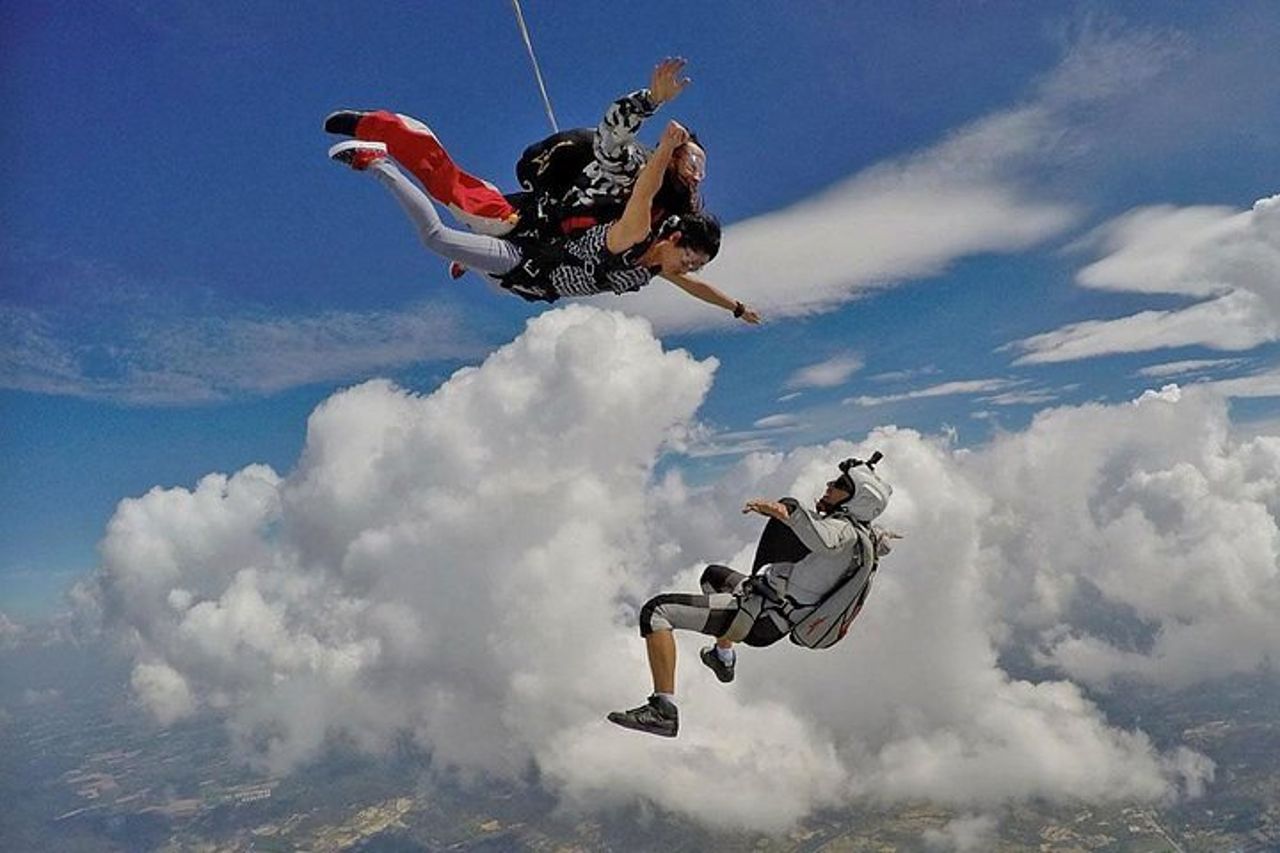 Drop Zone: Thai Sky Adventures Pattaya con trasferimento di ritorno — 8