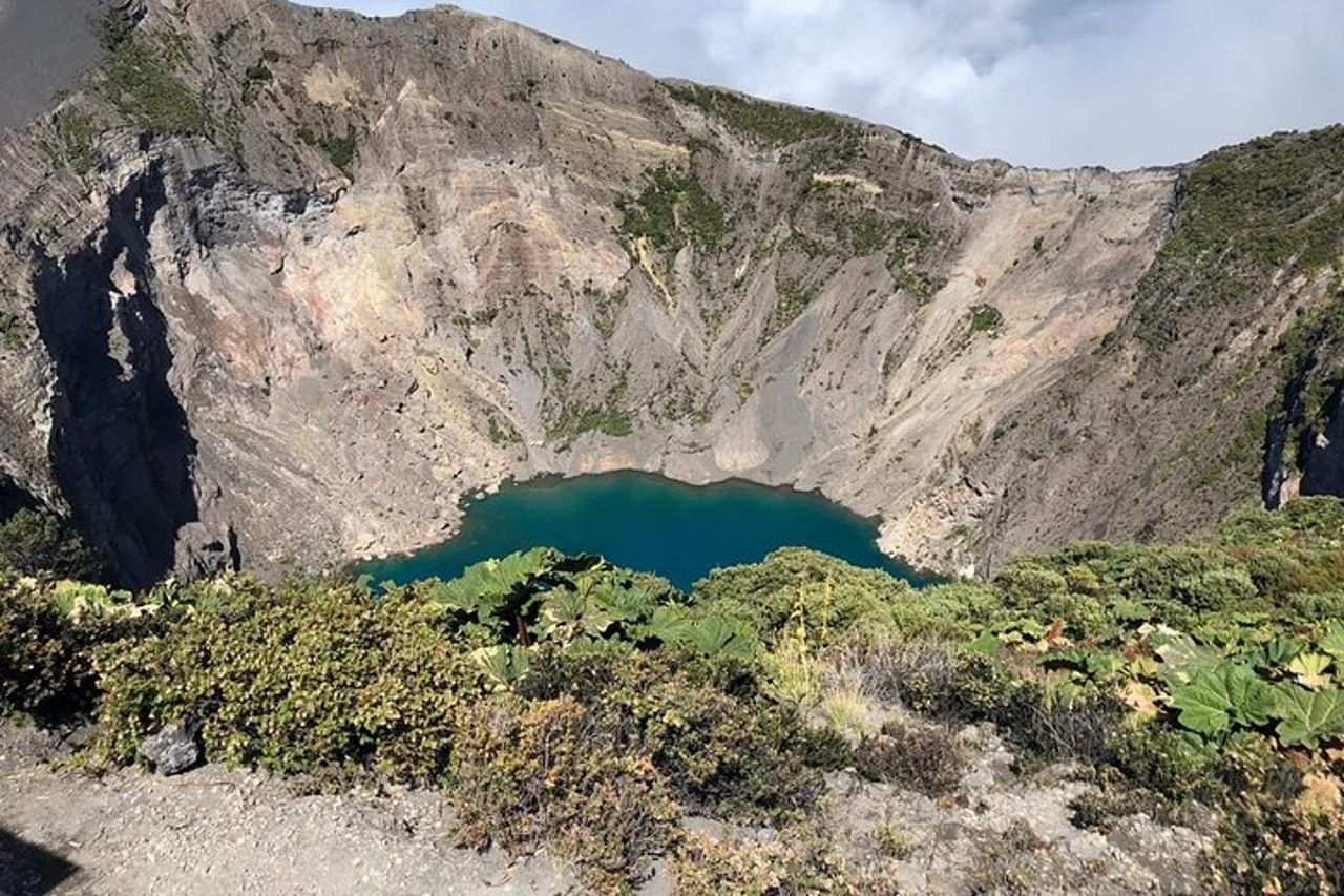 Tour privato del vulcano Irazu di mezza giornata