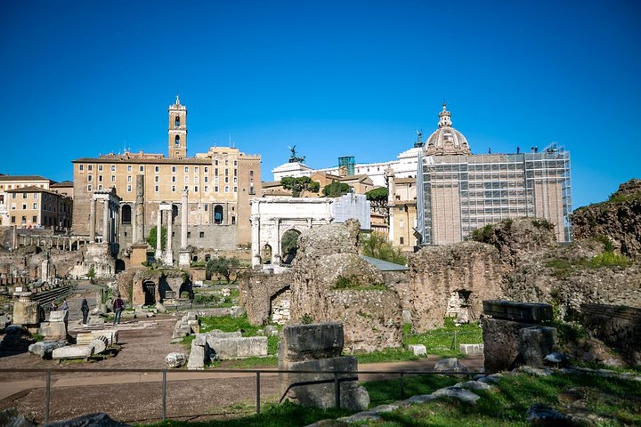Tour privato dei Fori del Colosseo Palatino e Roma Antica — 6