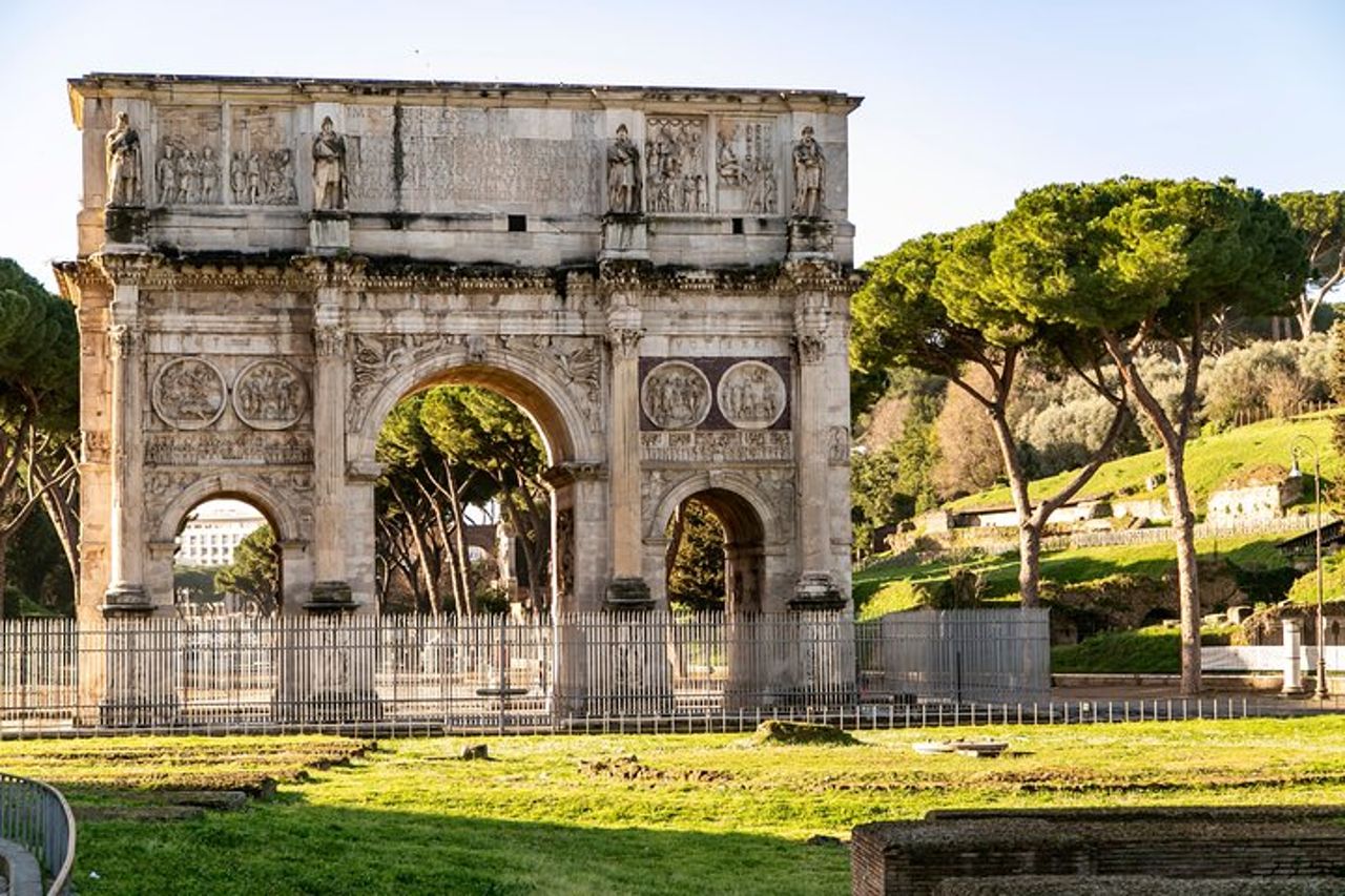 Tour privato per bambini: Colosseo e Fori Romani per famiglie — 5