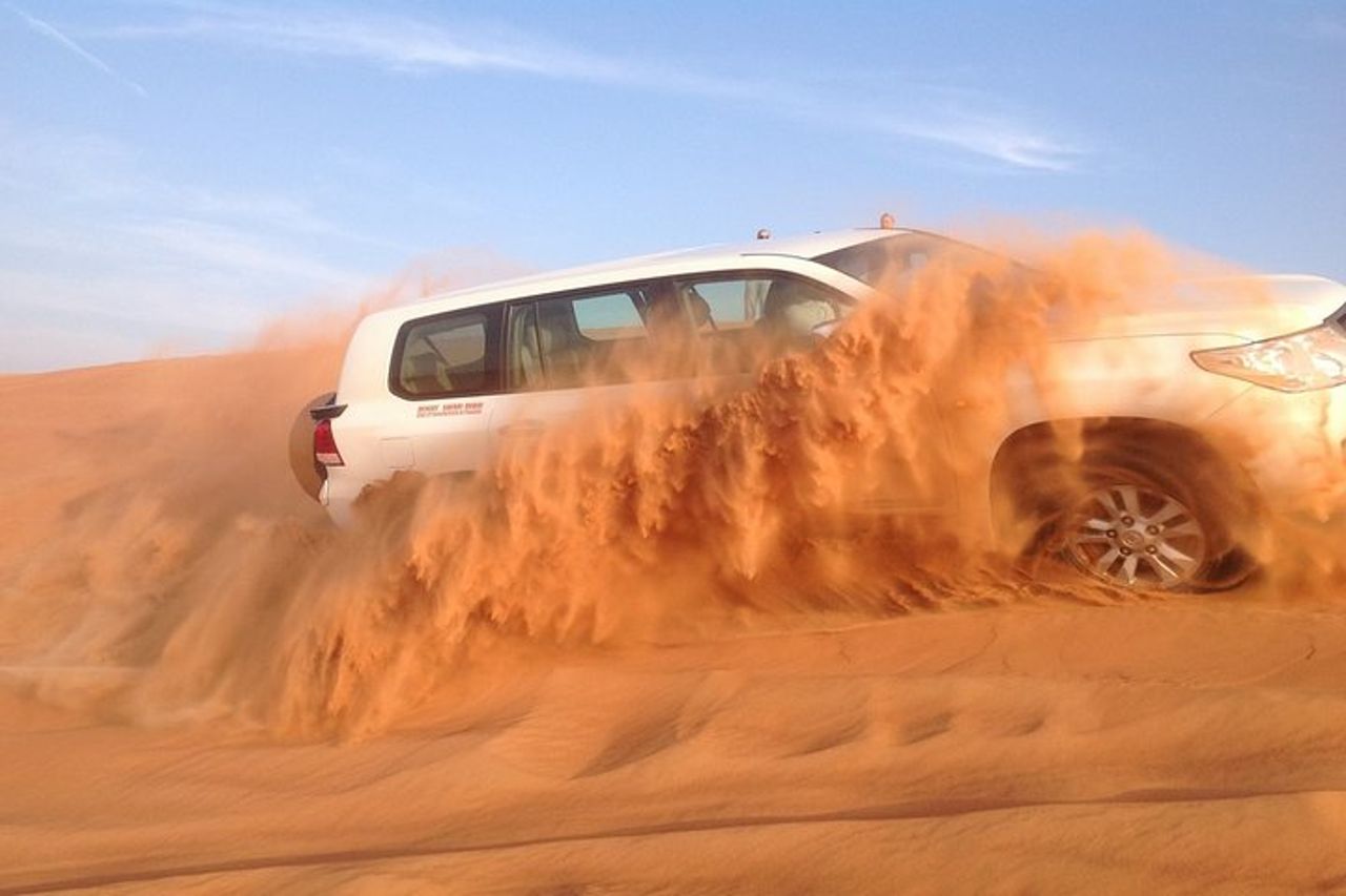 Safari nel deserto delle dune rosse serali con giro in cammello di 20 minuti — 4