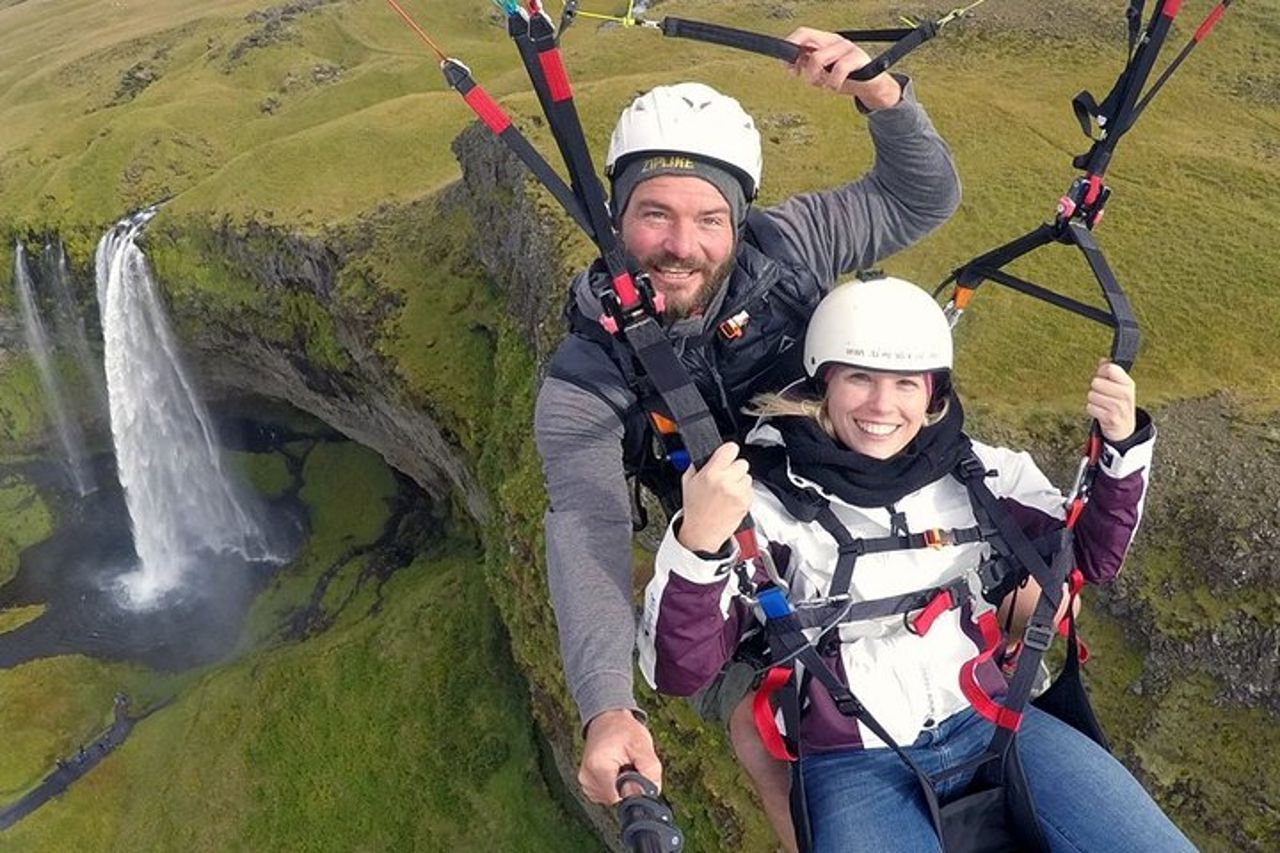 Voli in parapendio in tandem da Vik — 9