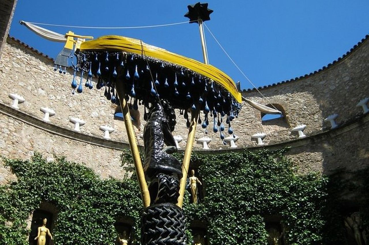 Tour privato al Museo Dalí + Costa Brava (Tossa de Mar) — 5