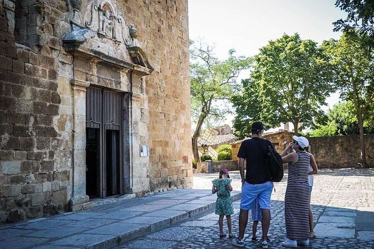 Tour privato al Museo Dalí + Costa Brava (Tossa de Mar) — 8