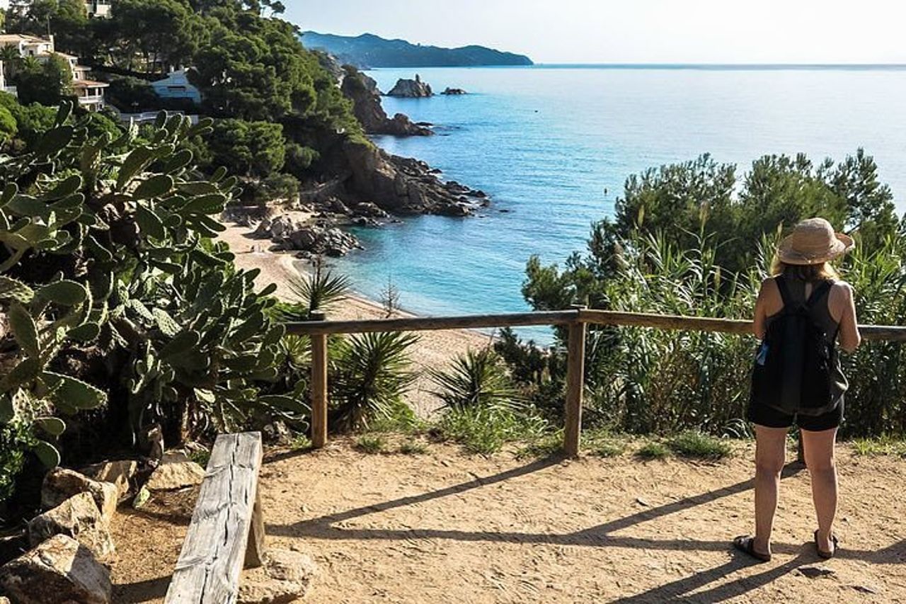 Tour privato al Museo Dalí + Costa Brava (Tossa de Mar) — 9