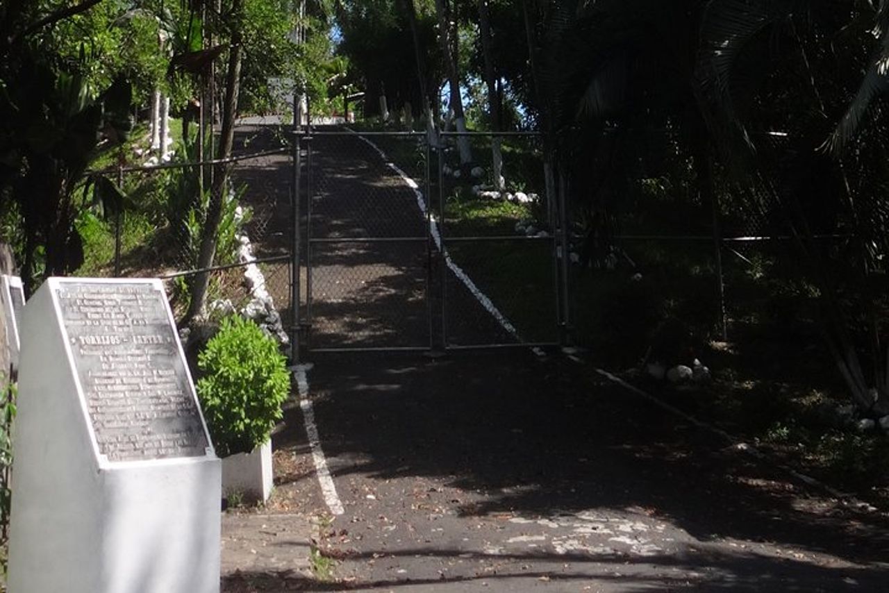 Ancon Hill / Mi-Pueblito Village — 5