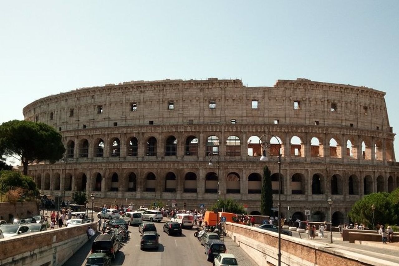 Trasferimento dal porto di Civitavecchia a Roma con tour di 3 ore a Roma — 8