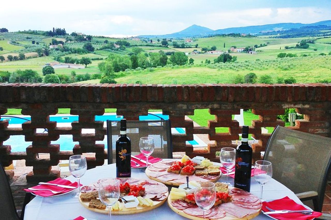 Menù con “Vista” nell’incanto delle colline Toscane — 2