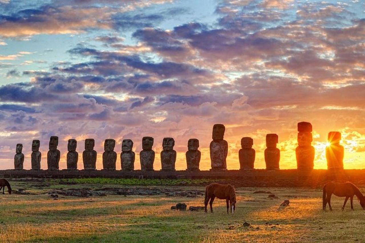 Tour di un'intera giornata sull'isola di Pasqua: statue Moai e attrazioni dell'isola
