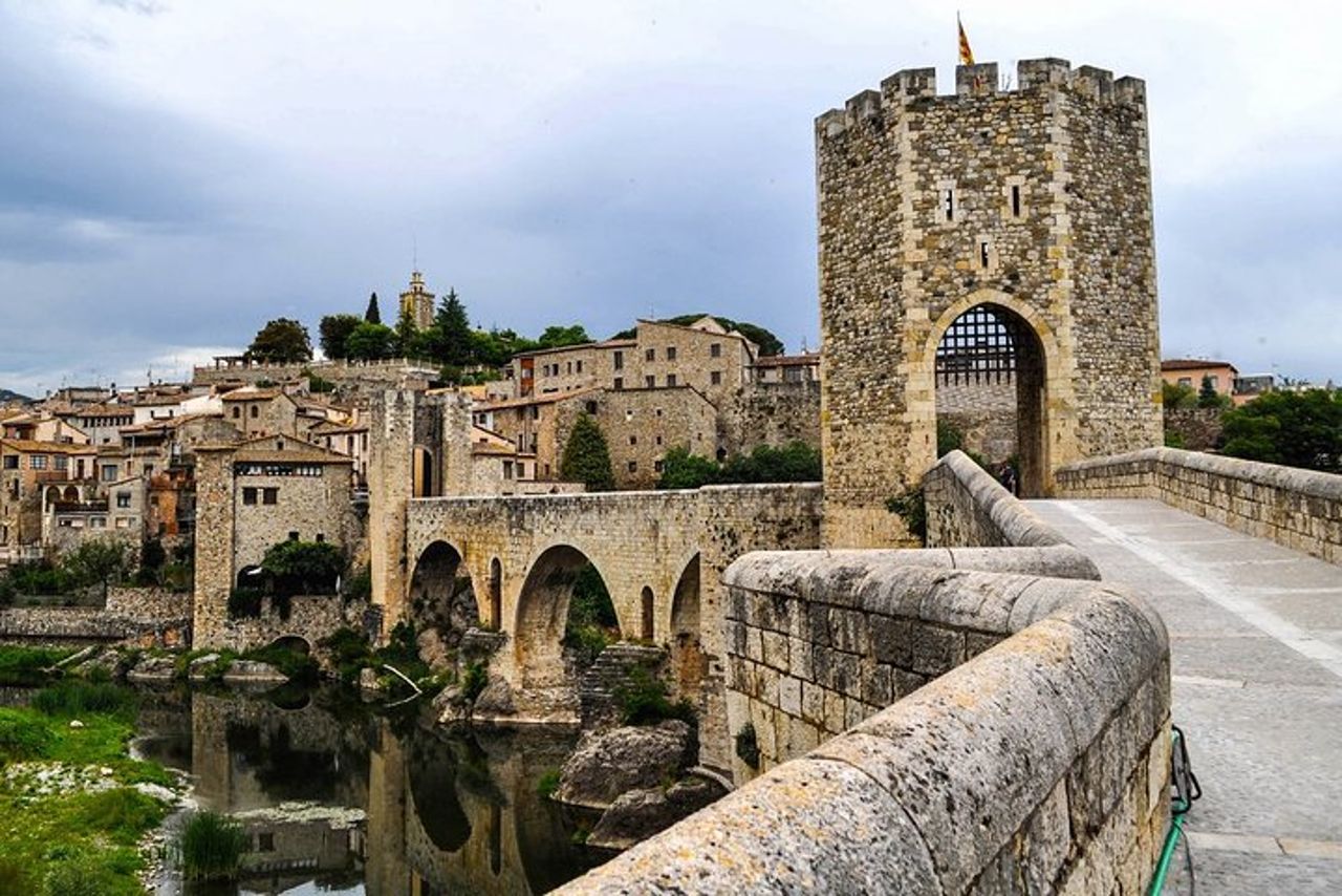 Tour privato: entra in una delle città medievali più antiche d'Europa - Girona — 2