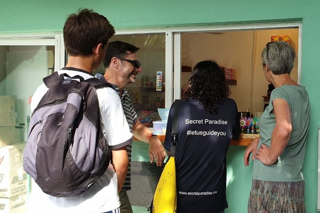 Tour ecologico originale di mezza giornata al Villimale da Malé — 8