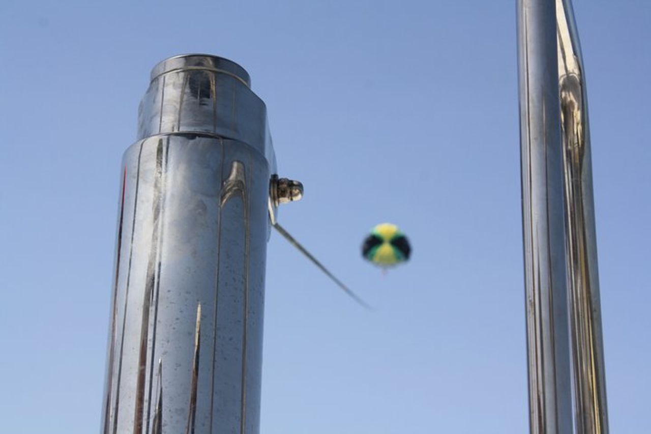 Volo Singolo di Parasailing a Tropea in Piccolo Gruppo — 7