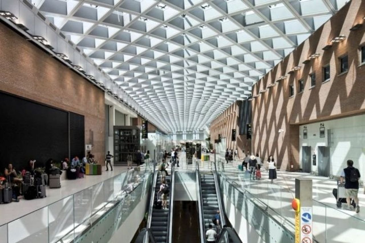 Trasferimento privato, servizio di autista, dall'aeroporto di Venezia Marco Polo a Padova — 2