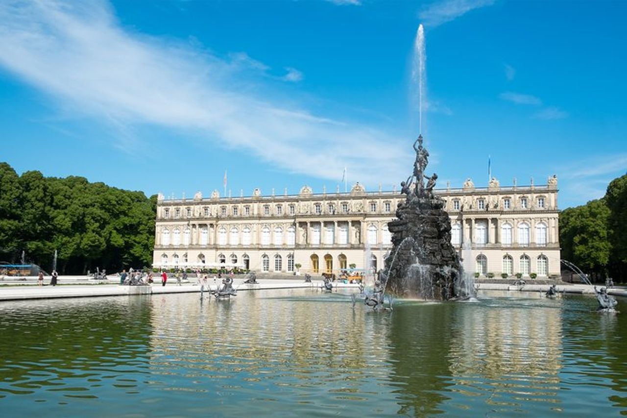 Gita privata di un giorno a Herrenchiemsee Palace - crociera in barca e pranzo — 2