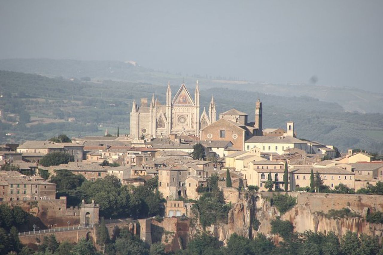 Orvieto, il Duomo e la città sulla rupe – Tour Privato — 5