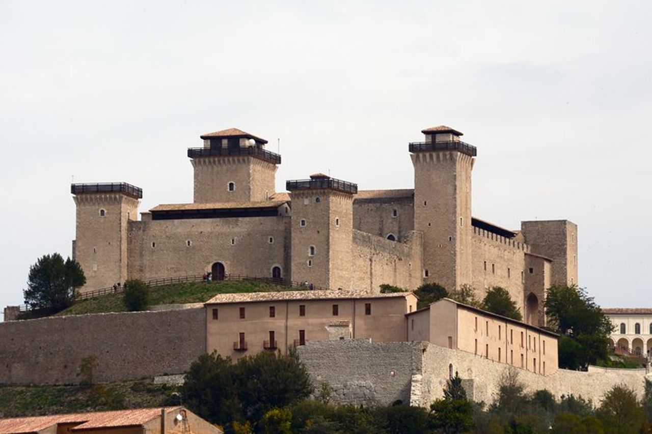 Spoleto, arte umbra e panorami mozzafiato – Tour Privato — 3