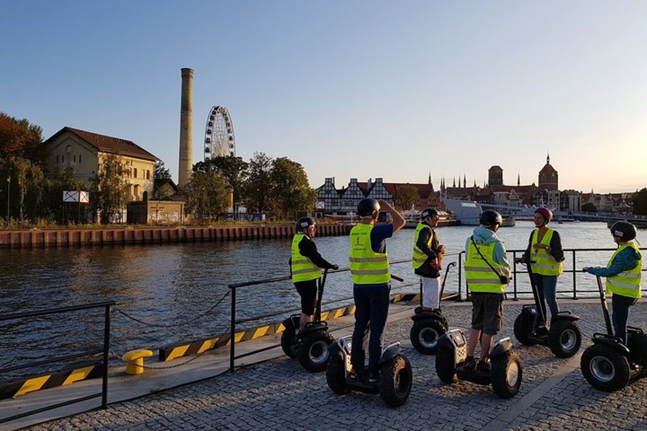 Tour in segway di 90 minuti a Danzica — 3