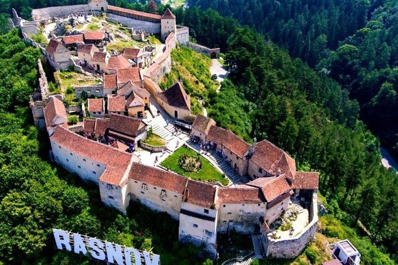 DRACULA CITY BREAK Sibiu, Castello di Bran, Castello di Peles Sinaia,Brasov — 9