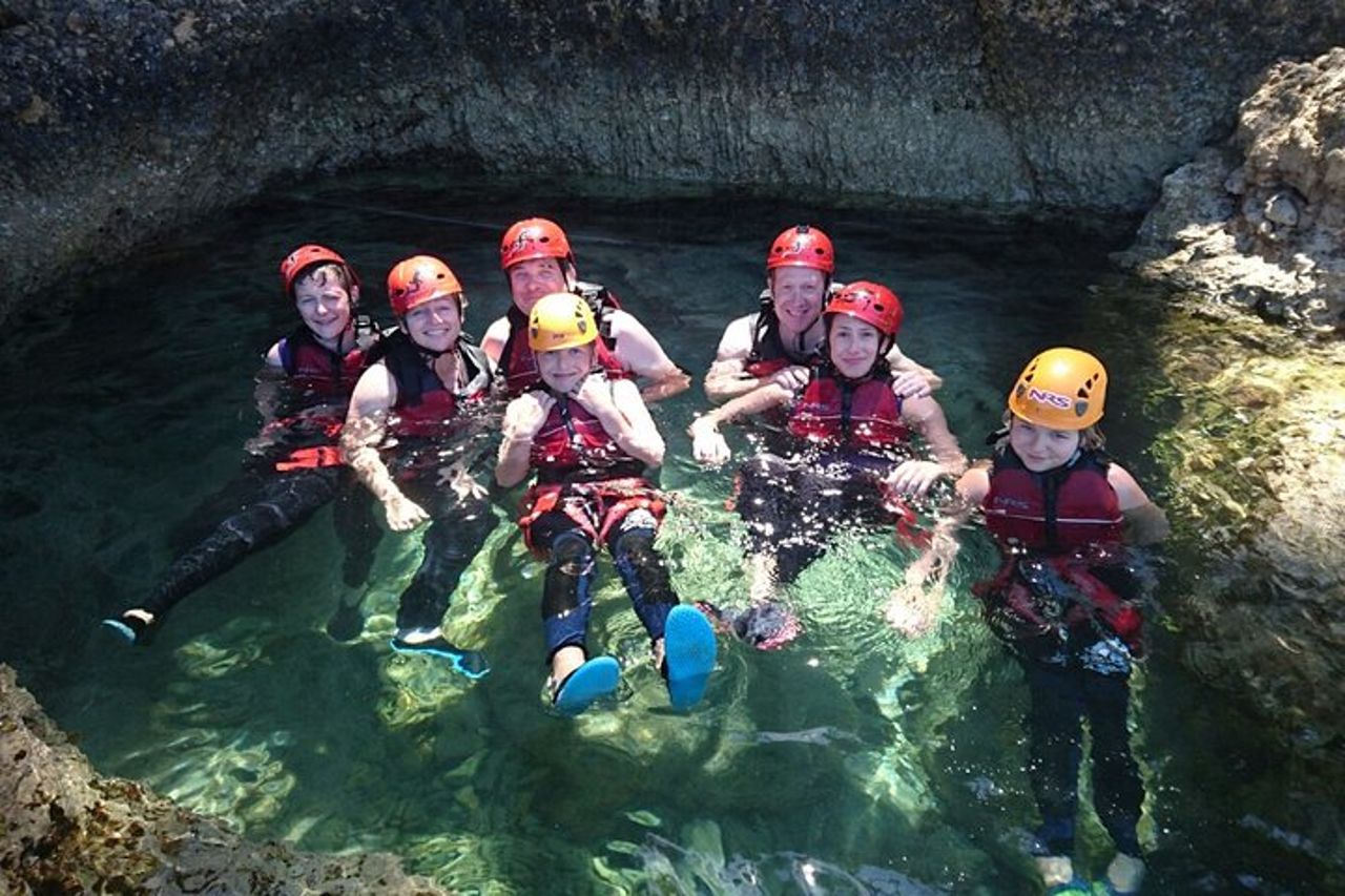 Coasteering nel sud di Maiorca con trasferimenti