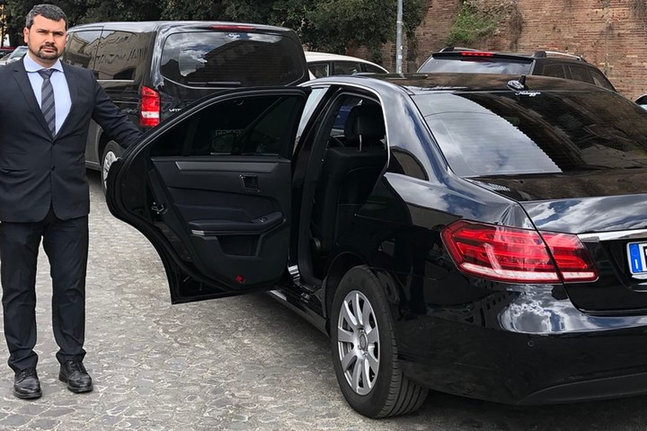 Trasferimento Privato da Roma all'Aeroporto di Ciampino — 3