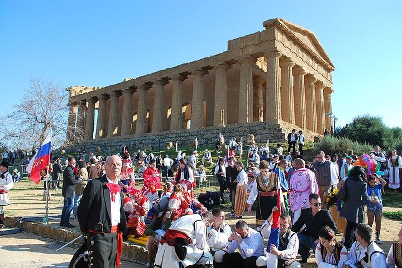 Tour of Sicily with driver/guide, coking class, visit winery — 7