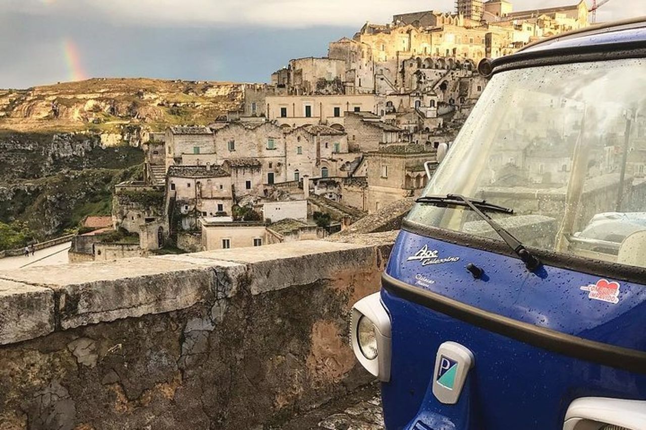 Tour Panoramico Lungo Privato con Ape Calessino a Matera