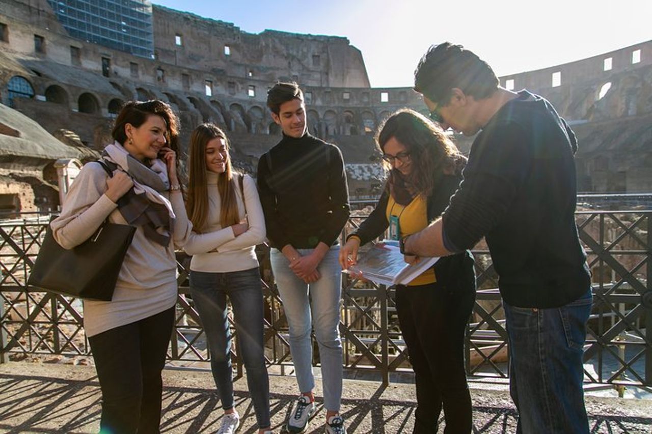 Tour privato dei Fori del Colosseo Palatino e Roma Antica — 8