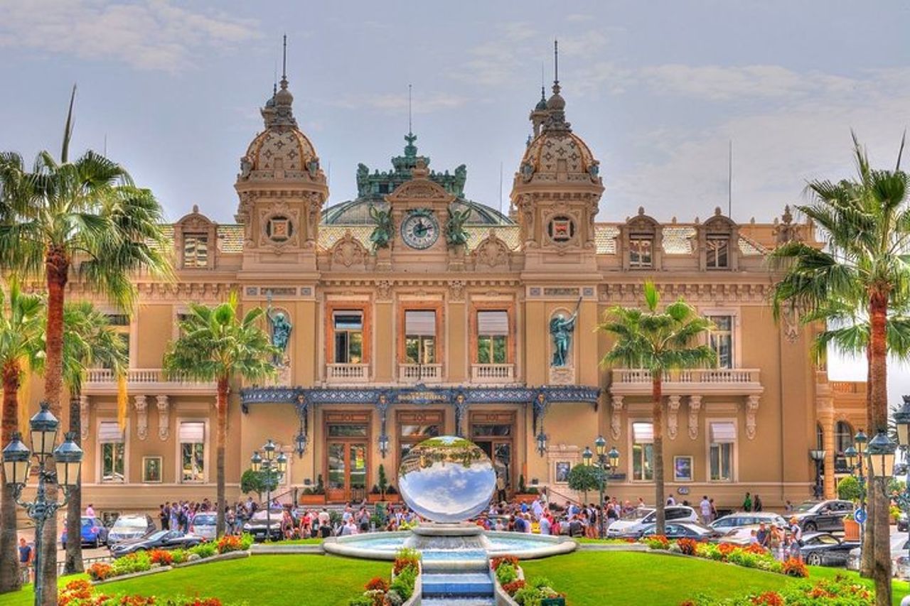 Scopri il tour a piedi privato della città di Monaco, famosa in tutto il mondo — 7
