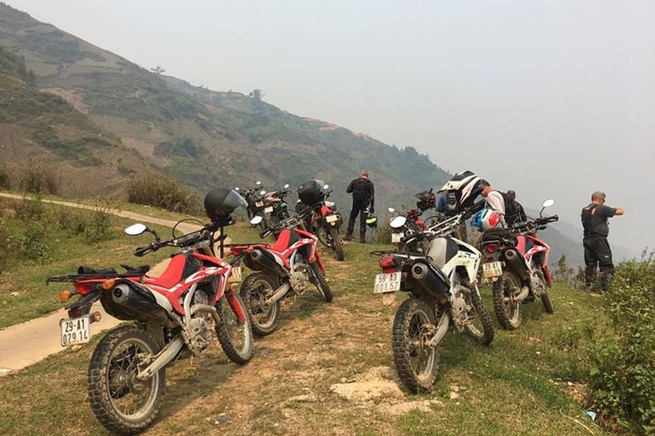 Ha Giang Dirt Bike - fuoristrada 4 giorni + camera privata - piccolo gruppo — 5