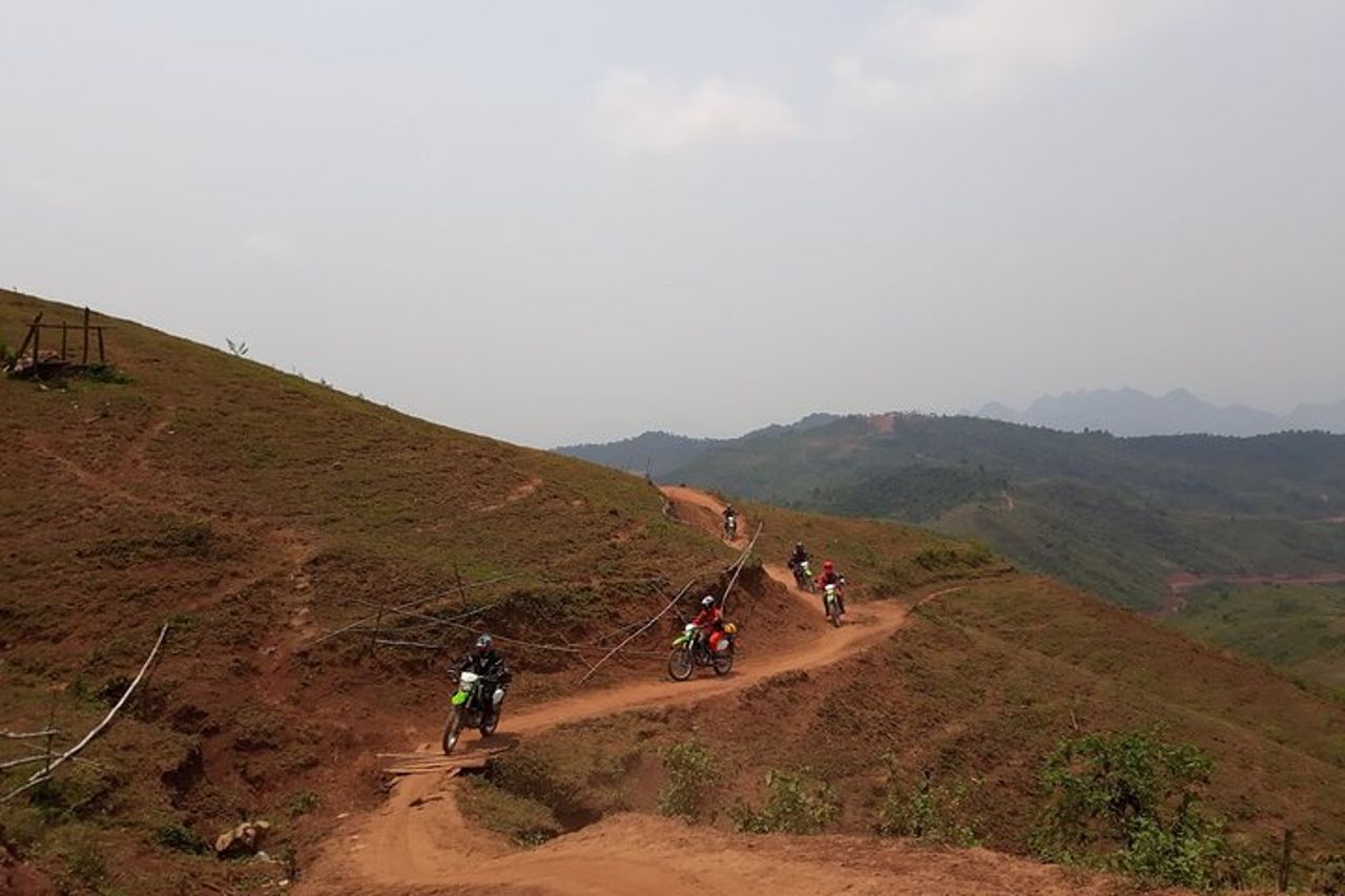 Ha Giang Dirt Bike - fuoristrada 4 giorni + camera privata - piccolo gruppo — 9