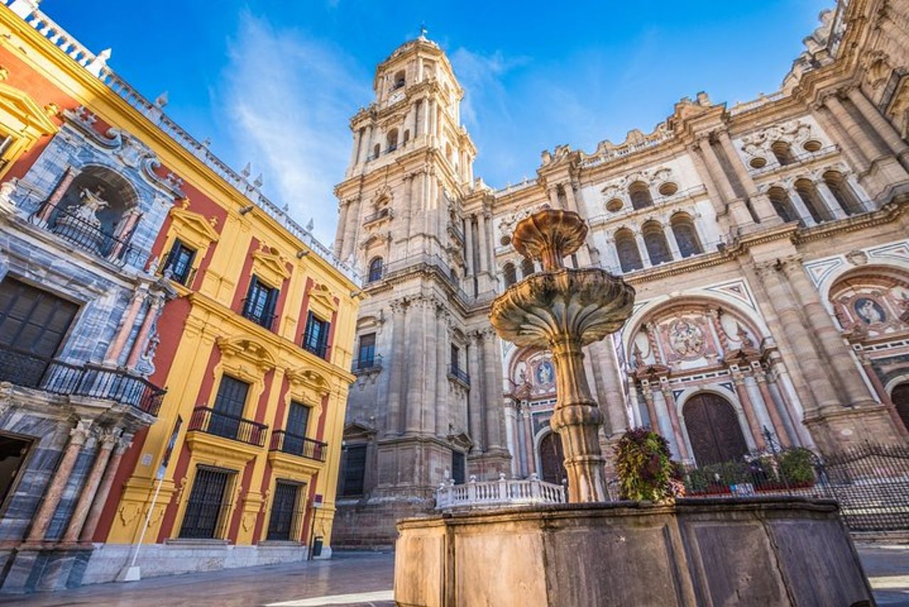 Tour privato di degustazione di tapas e passeggiate nel centro storico di Malaga — 9