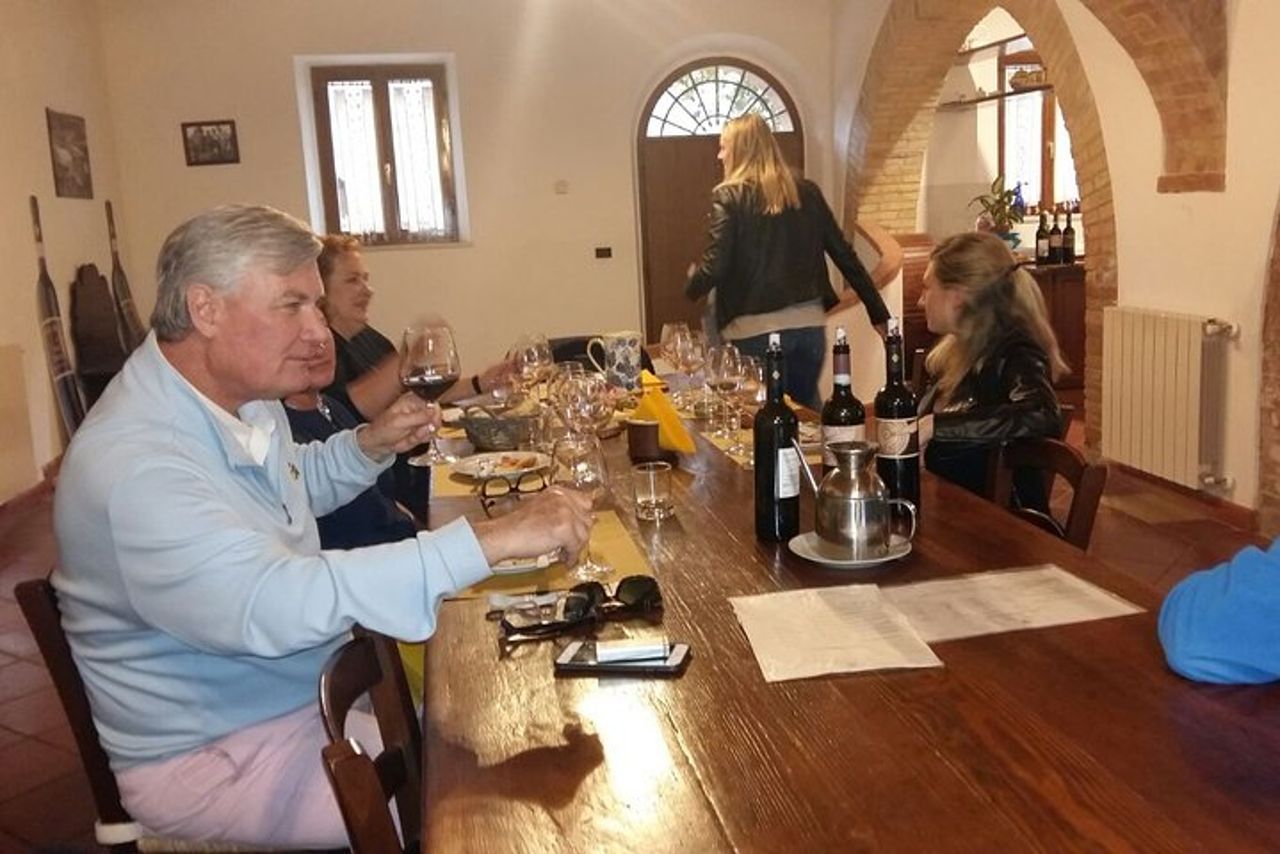 Escursione a Montalcino e Pienza in Toscana Wine & Cheese Shore dal porto di Civitavecchia — 4