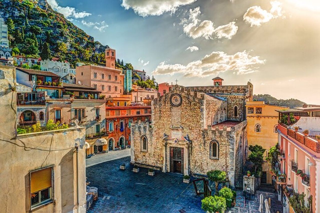 Il meglio della Sicilia orientale: tour privato di Taormina e Castelmola da Giardini Naxos — 2
